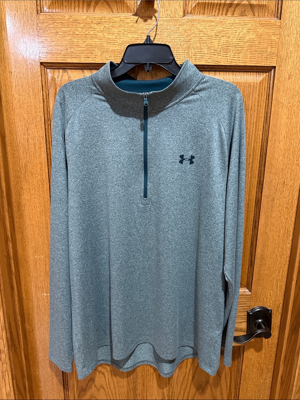 Under Armour Heat Gear. 1/4 zip shirt pullover.